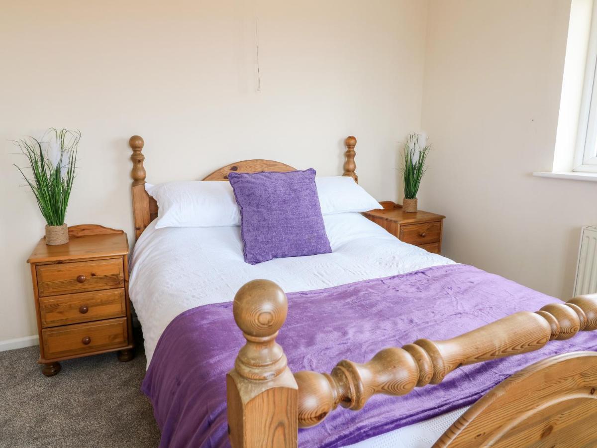 Tixall Manor Farm スタッフォード エクステリア 写真
