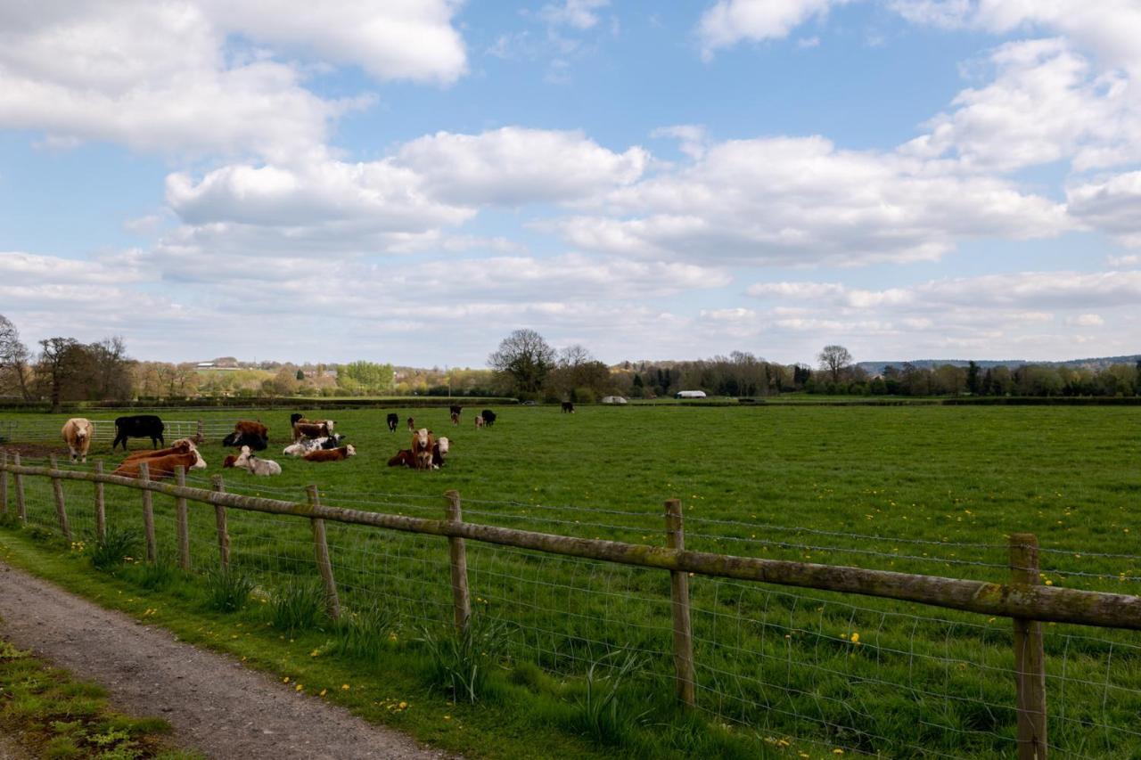 Tixall Manor Farm スタッフォード エクステリア 写真