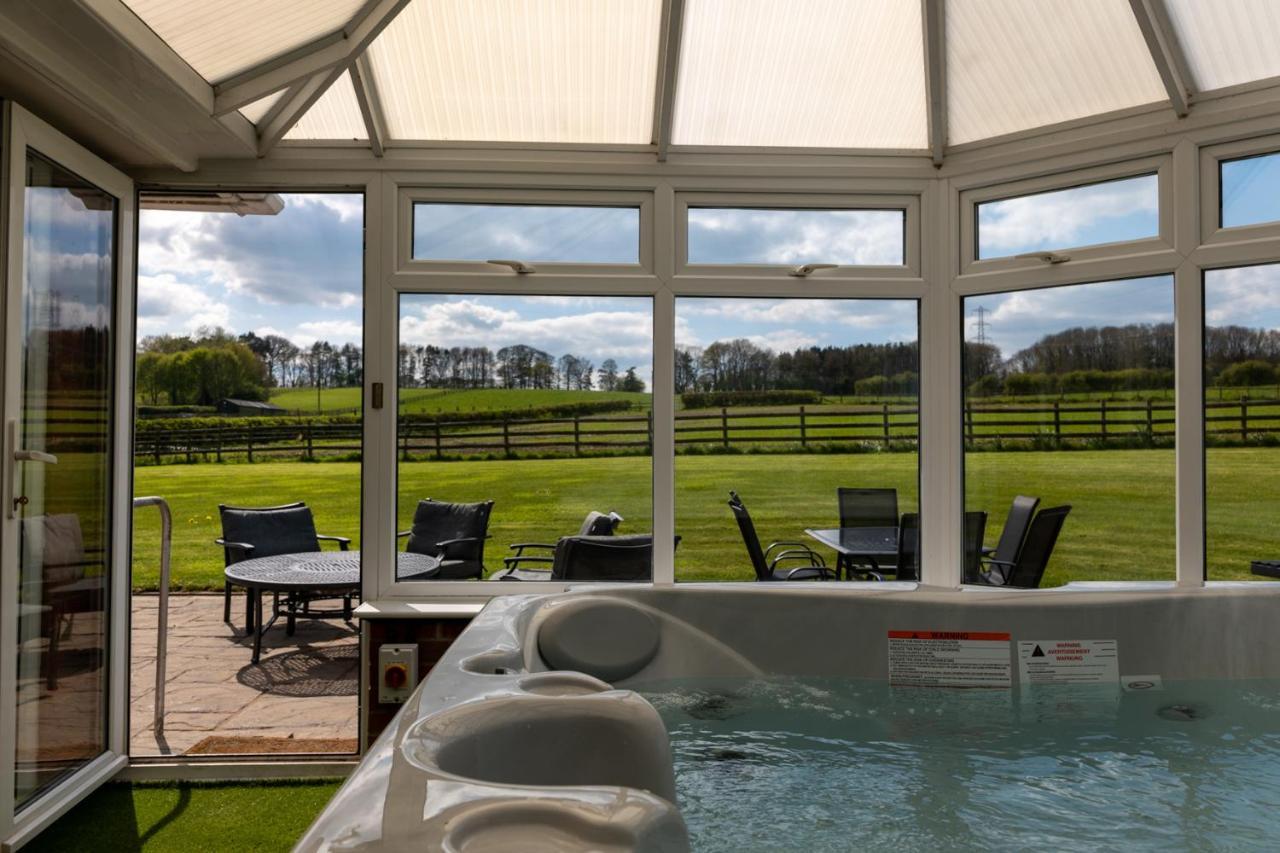 Tixall Manor Farm スタッフォード エクステリア 写真