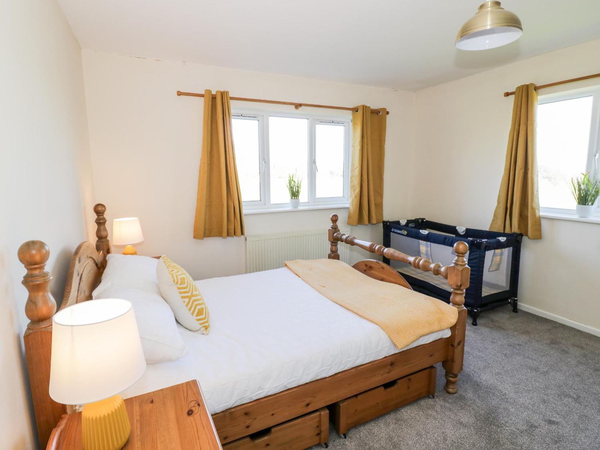 Tixall Manor Farm スタッフォード エクステリア 写真