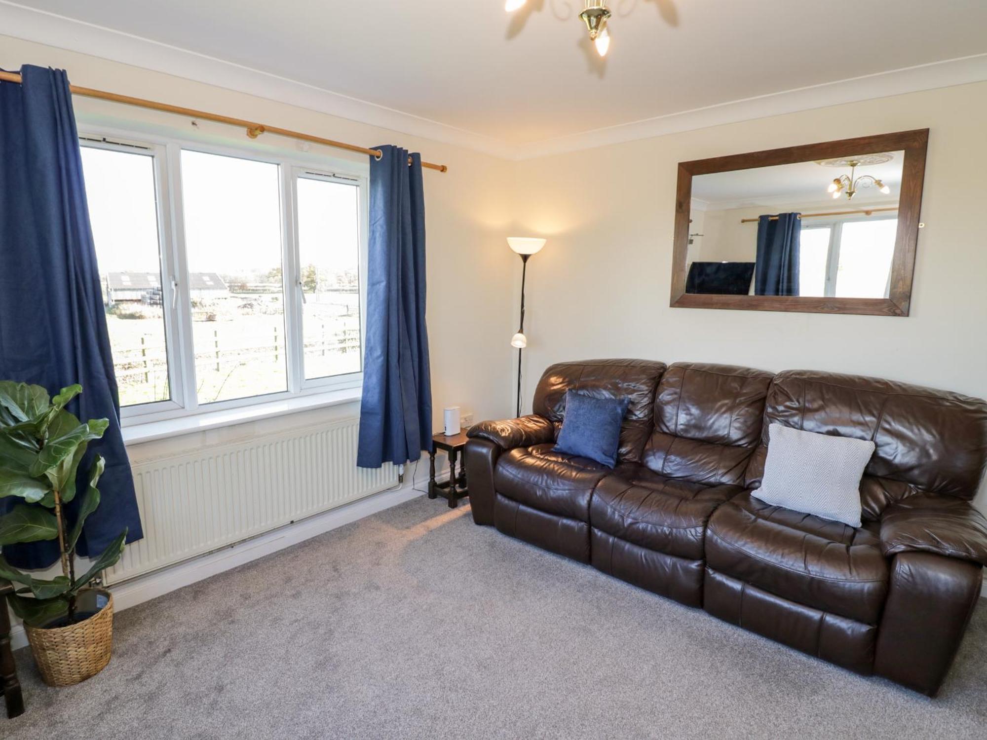 Tixall Manor Farm スタッフォード エクステリア 写真