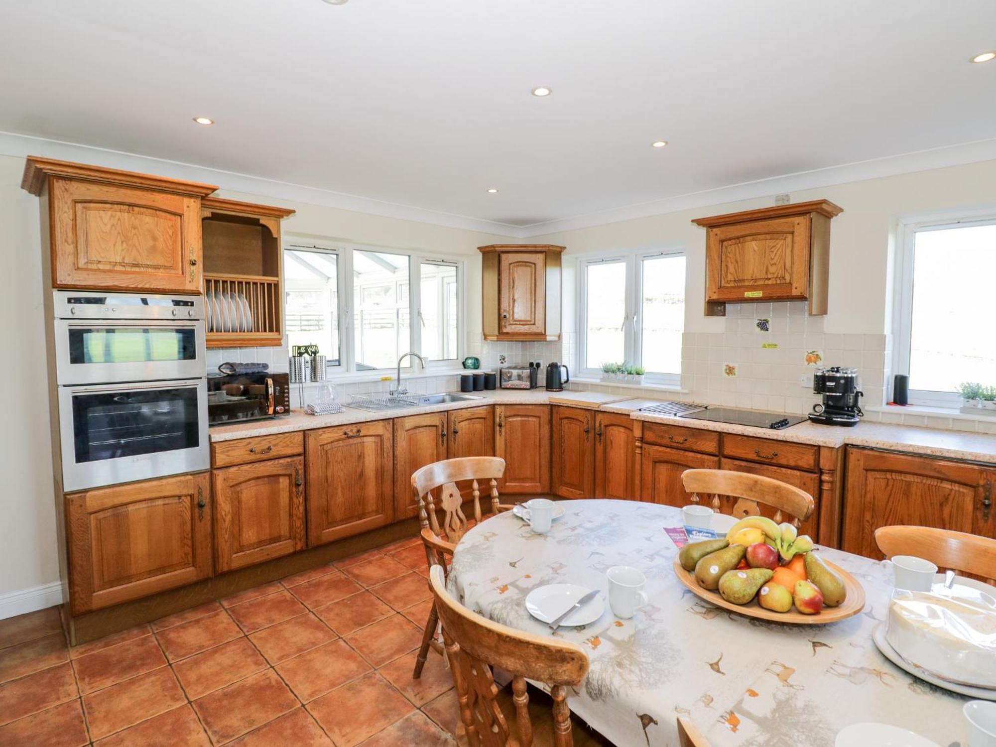 Tixall Manor Farm スタッフォード エクステリア 写真